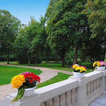 Apartment In Garz With Garden ภายนอก รูปภาพ